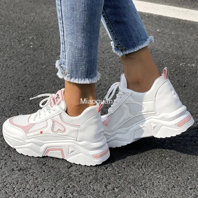 2024 New Letter Graphic Lace-up Wedge Sneakers Women Breath Thick Bottom Shoes Lace-Up Flat Leisure Shoes Outside Fashion Casual