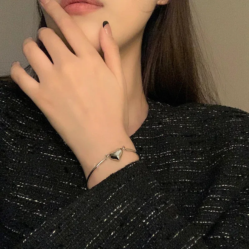 Fashion Silver Color Metal Heart Pendant Bracelet Charming Beads with Heart Pendant Bracelets for Women Jewelry Gifts