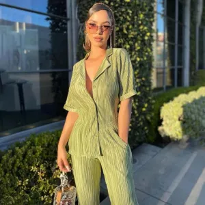 insSummer French Style Commuter Green Short Sleeve Shirt Elegant Pleated High Waist Wide Leg Pants SuitWlj