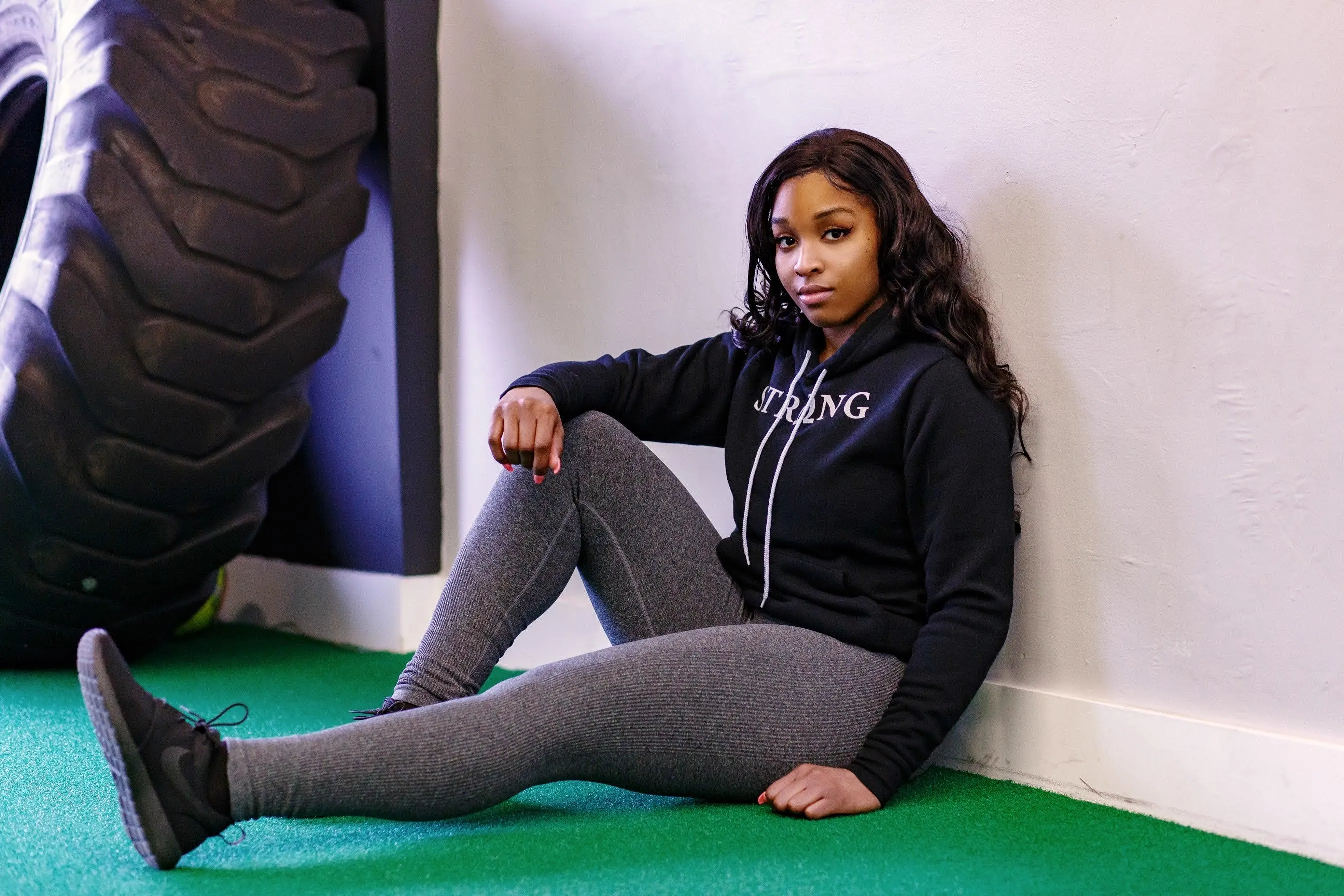 Queen's Reign Gunmetal Grey Leggings