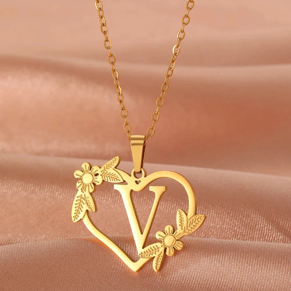 Stainless Steel Bracelets A-Z 26 Letter Hollow Heart Pendant Collar Chain Fashion Chic Bracelet For Women Jewelry Banquet Gifts