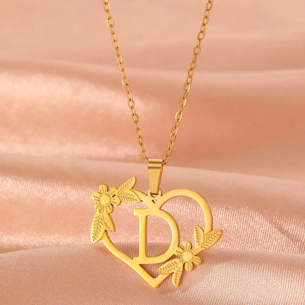 Stainless Steel Bracelets A-Z 26 Letter Hollow Heart Pendant Collar Chain Fashion Chic Bracelet For Women Jewelry Banquet Gifts