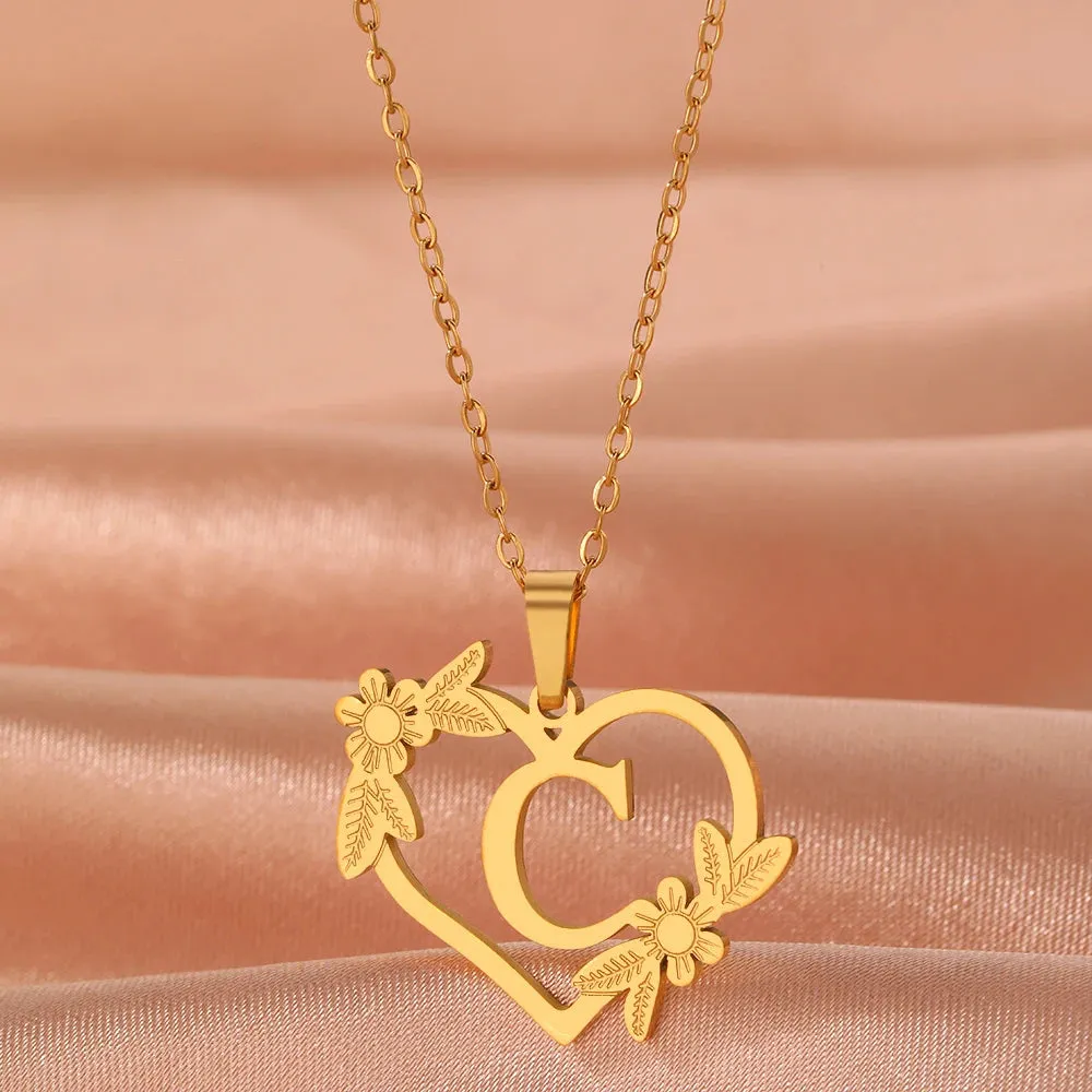 Stainless Steel Bracelets A-Z 26 Letter Hollow Heart Pendant Collar Chain Fashion Chic Bracelet For Women Jewelry Banquet Gifts